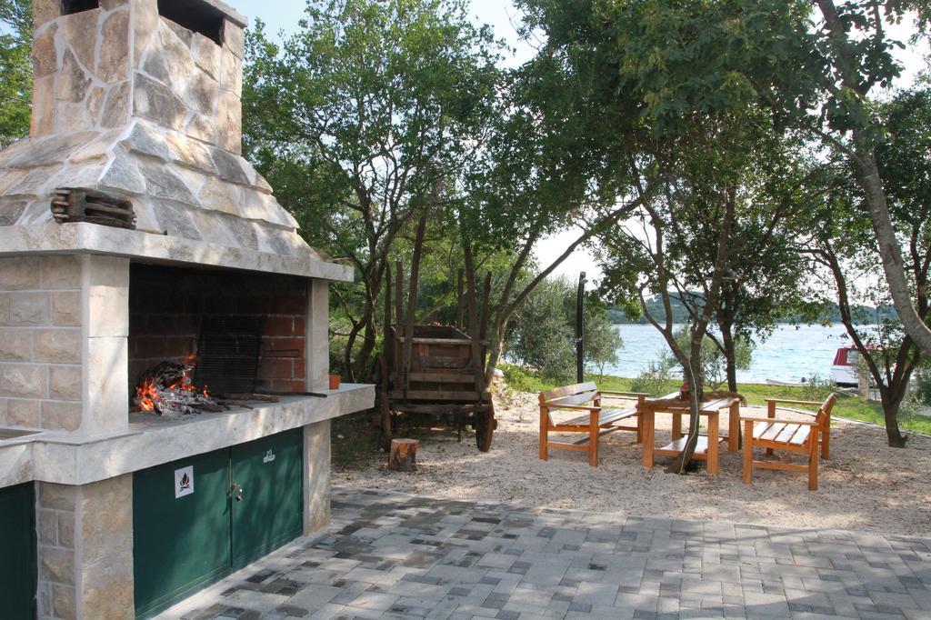 Holiday Batarelo Trogir Eksteriør bilde